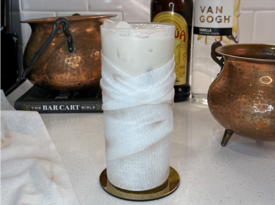 Cute Halloween Cocktail – The Mummy White Russian